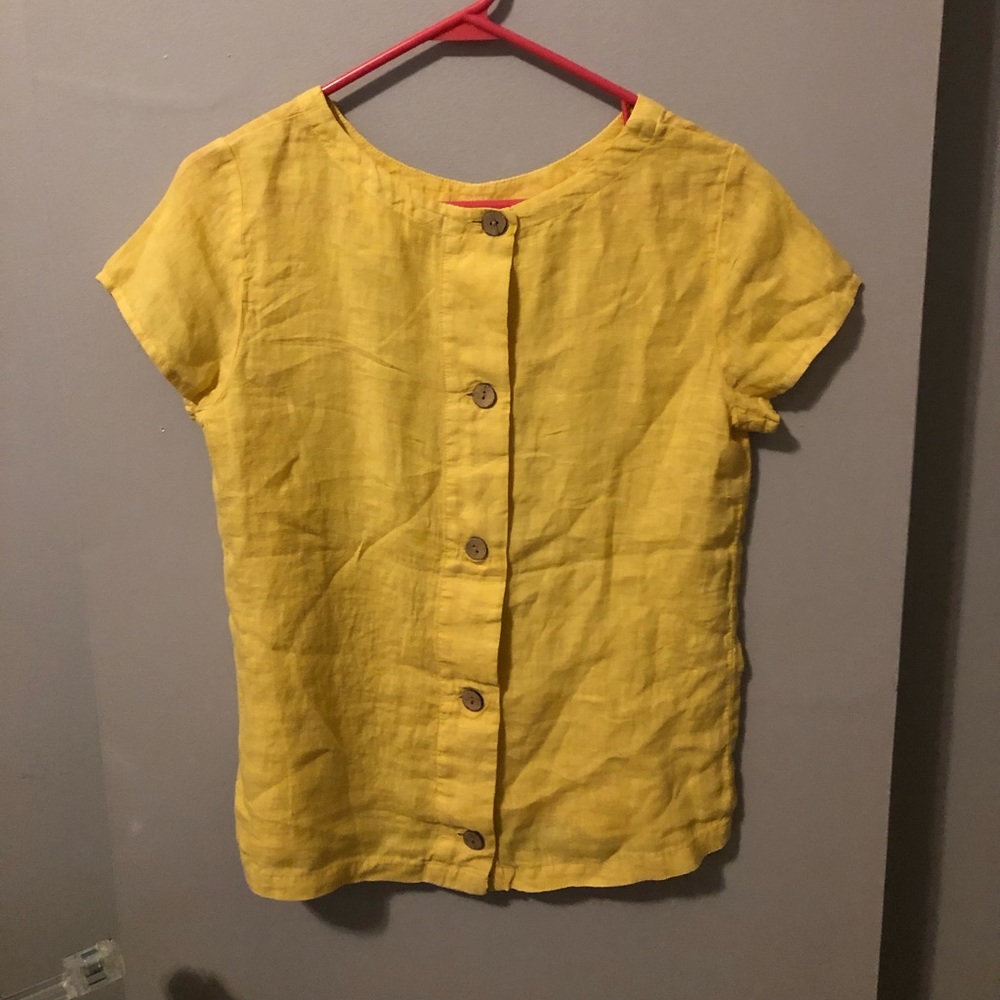 Yellow shirt